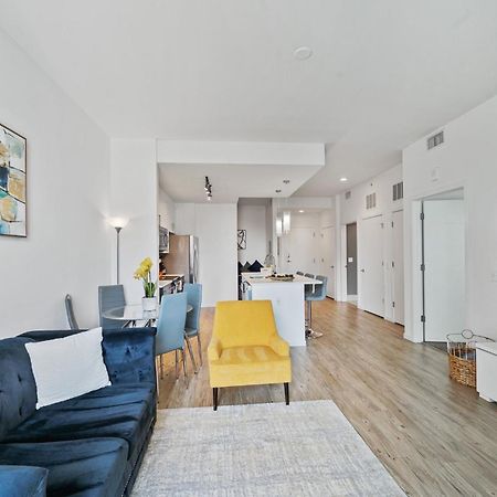 Luxury 1 Bedroom With Den Downtown Tampa Apt - City Views, Rooftop Pool, Workspace Exterior photo