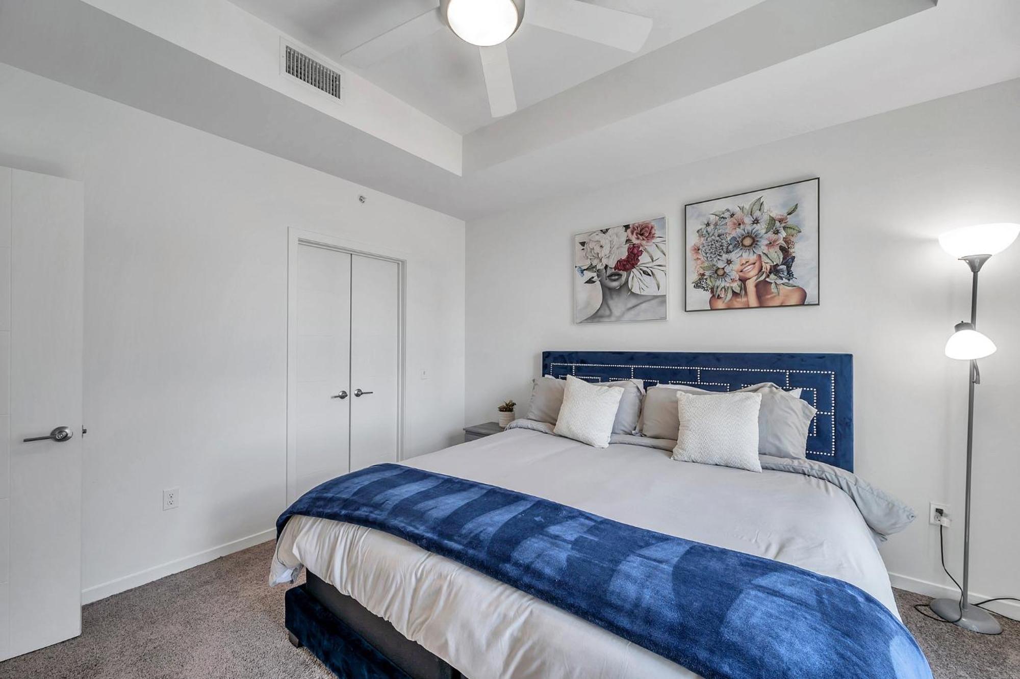 Luxury 1 Bedroom With Den Downtown Tampa Apt - City Views, Rooftop Pool, Workspace Exterior photo